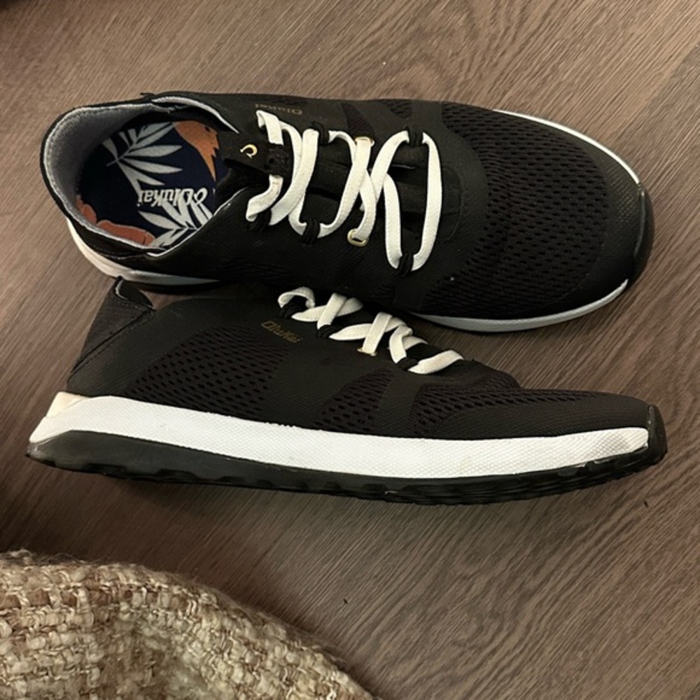 Black Athletic Shoes